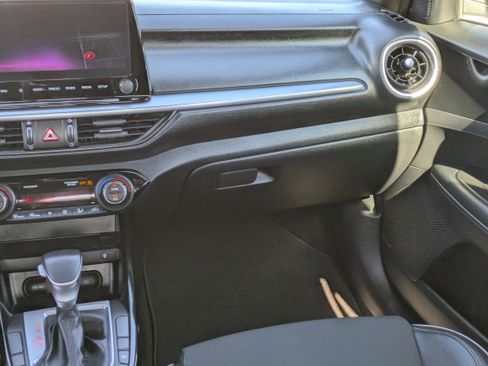 Certified 2024 Kia Forte GT-Line w/ GT-Line Premium Package image 17