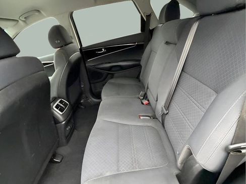 Used 2018 Kia Sorento L image 14