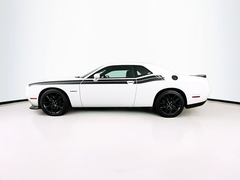 Used 2022 Dodge Challenger R/T w/ Performance Handling Group image 4
