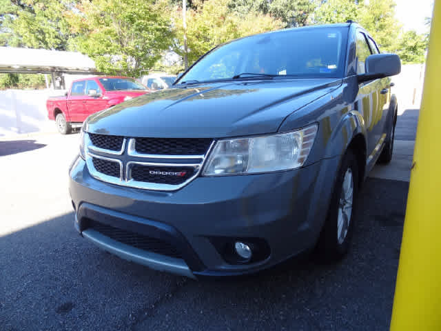 Used 2019 Dodge Journey SE w/ Connectivity Group FWD image 1