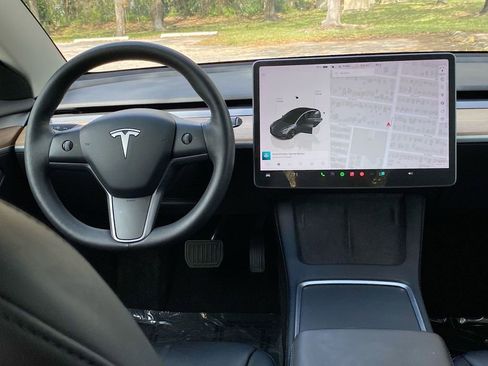 Used 2022 Tesla Model 3 Long Range image 25