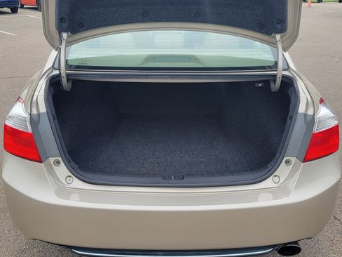 Used 2013 Honda Accord LX image 8
