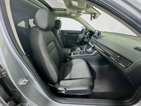 Used 2022 Honda Civic EX image 32