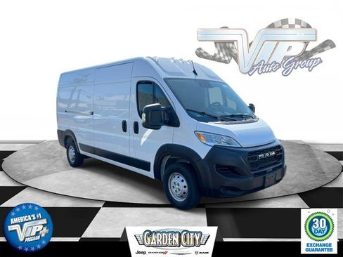 Used 2023 RAM ProMaster 2500 FWD image 1
