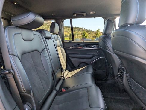 Used 2024 Jeep Grand Cherokee Trailhawk w/ Advanced Protech Group II image 18