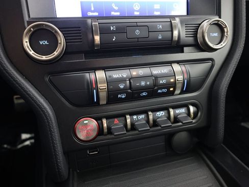 Used 2020 Ford Mustang Shelby GT500 w/ Technology Package RWD image 27