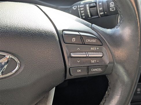 Used 2020 Hyundai Kona SEL Plus w/ Cargo Package image 27