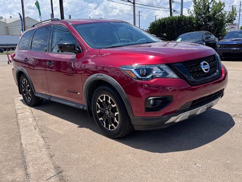 Used 2020 Nissan Pathfinder SL FWD image 3
