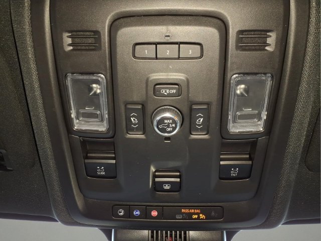 Used 2024 Chevrolet Suburban RST w/ Luxury Package AWD/4WD image 28