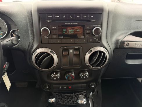 Used 2012 Jeep Wrangler Sport AWD/4WD image 15