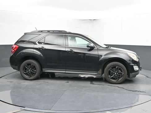 Used 2017 Chevrolet Equinox LT AWD/4WD image 4