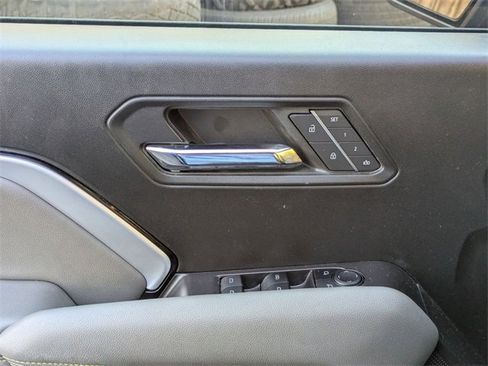 Used 2024 Chevrolet Colorado ZR2 w/ ZR2 Convenience Package III image 12