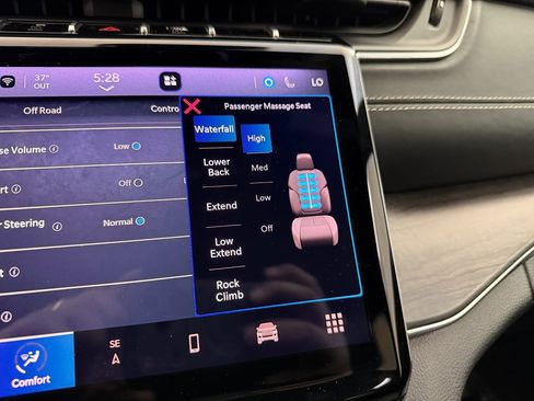 Used 2022 Jeep Grand Cherokee Overland w/ Luxury Tech Group IV image 26