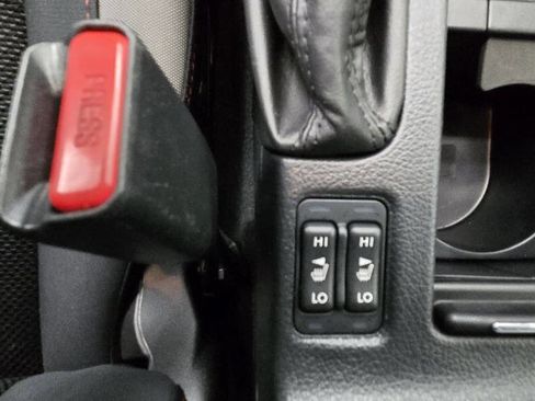 Used 2016 Subaru Crosstrek 2.0i Premium w/ Special Edition image 28