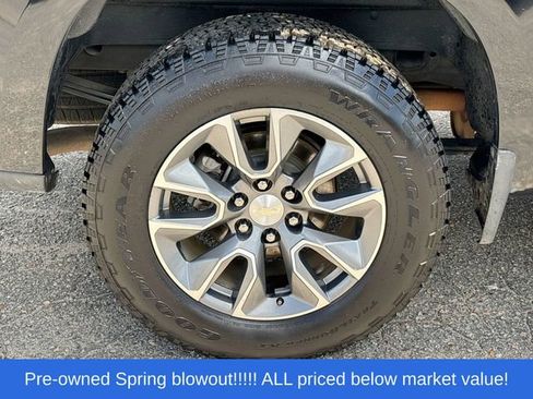 Used 2020 Chevrolet Silverado 1500 LT AWD/4WD image 11