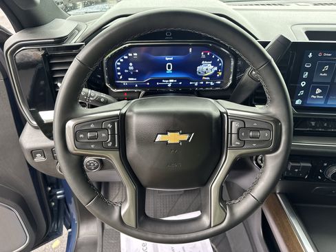 Certified 2025 Chevrolet Silverado 3500 High Country w/ Technology Package AWD/4WD image 11