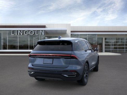 New 2025 Lincoln Nautilus Premier AWD/4WD image 8