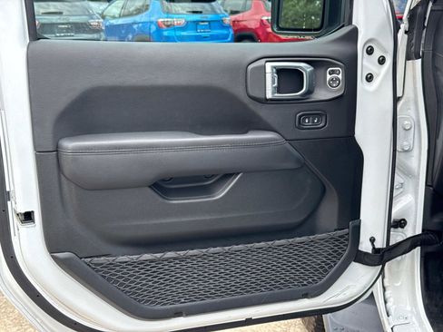 Certified 2021 Jeep Wrangler Unlimited Sahara AWD/4WD image 16