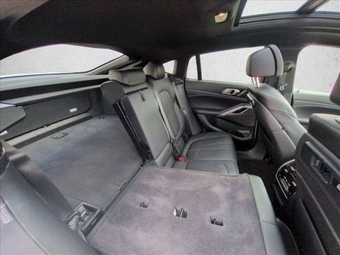 Used 2023 BMW X6 xDrive40i w/ M Sport Package AWD/4WD image 20