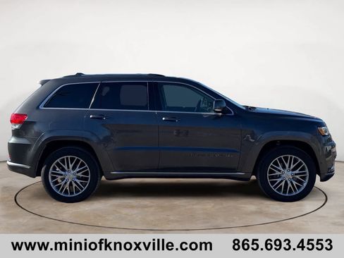 Used 2017 Jeep Grand Cherokee Summit w/ Platinum Series Group image 2