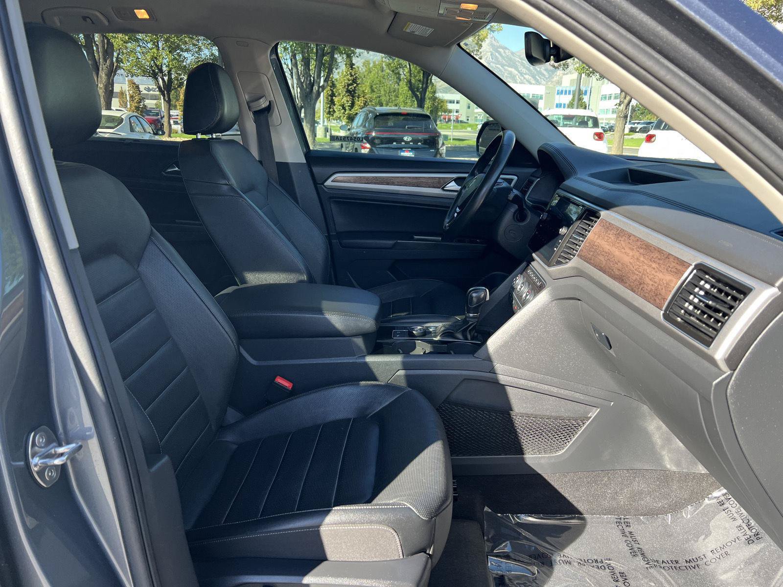 Used 2019 Volkswagen Atlas SEL Premium AWD/4WD image 4