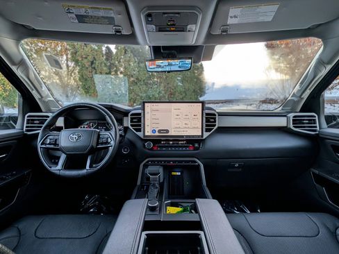 Used 2023 Toyota Tundra Limited image 14