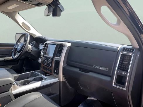 Used 2017 RAM 1500 Laramie w/ Convenience Group AWD/4WD image 11