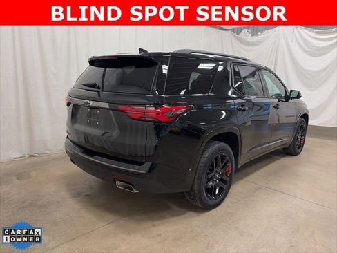 Used 2022 Chevrolet Traverse Premier w/ Redline Edition image 5
