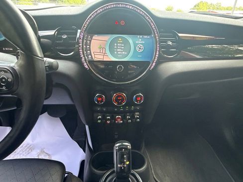 Used 2022 MINI Cooper S w/ Driver Assistance Package FWD image 18