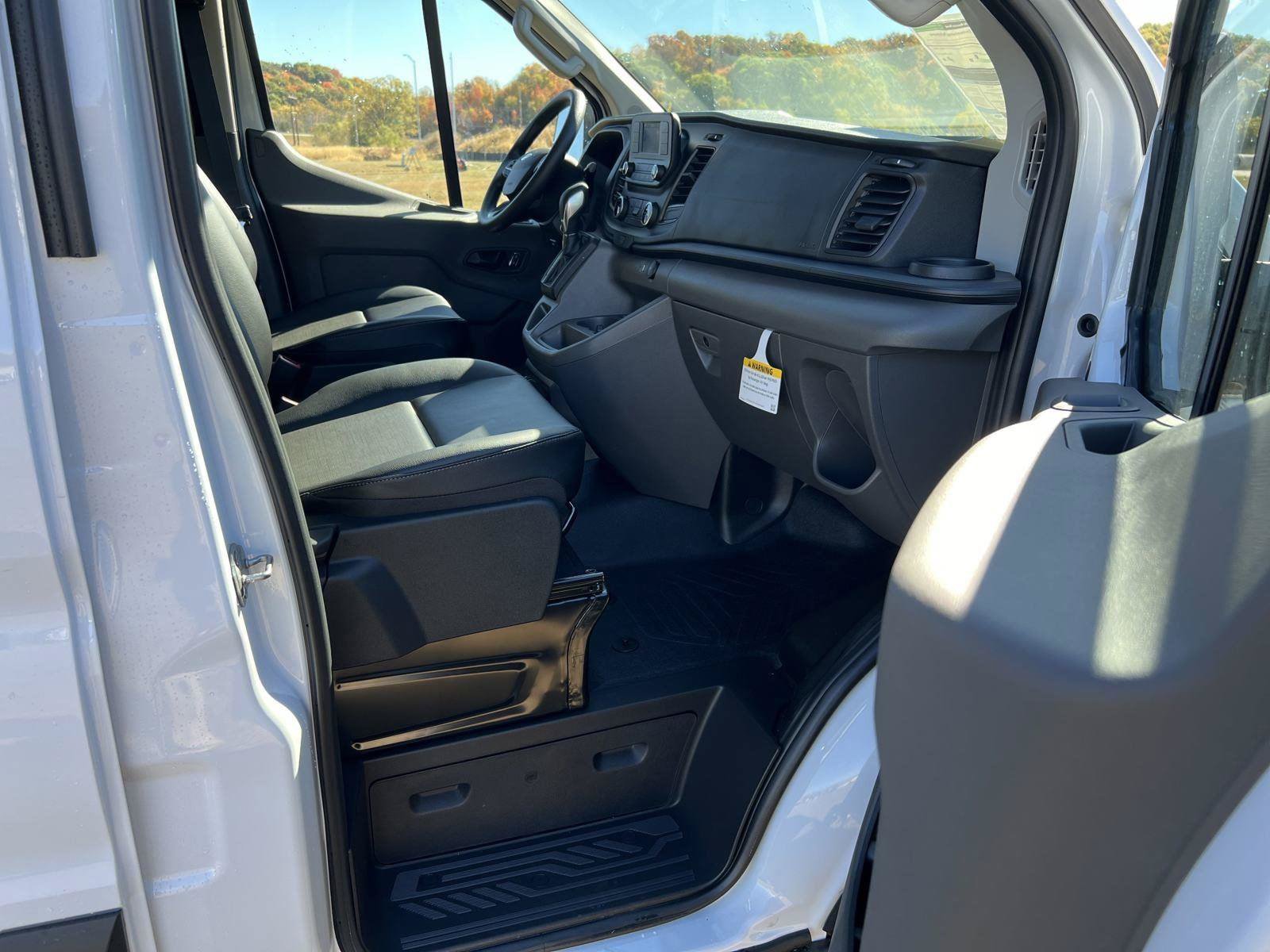Used 2024 Ford Transit 350 Low Roof w/ Exterior Upgrade Package RWD image 14
