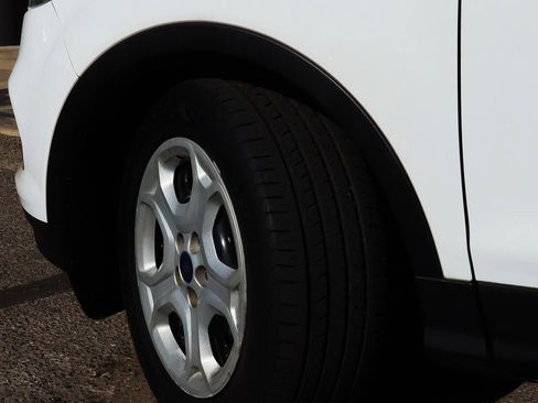 Used 2017 Ford Escape S image 6