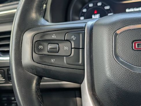 Used 2023 GMC Yukon XL SLT AWD/4WD image 29