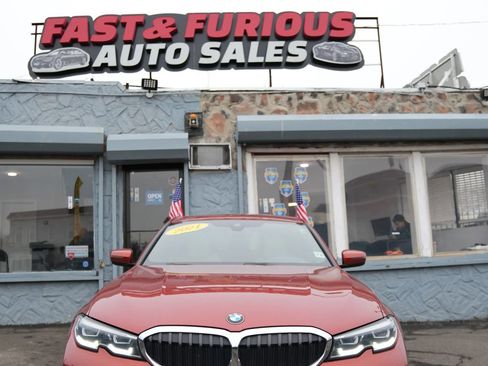 Used 2021 BMW 330i xDrive Sedan w/ Convenience Package image 1