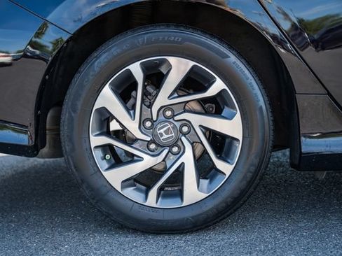 Used 2018 Honda Civic EX image 13