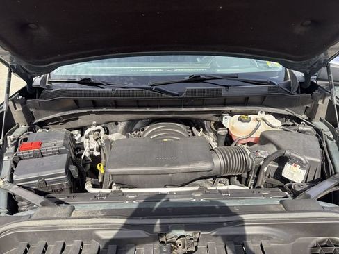 Used 2025 Chevrolet Silverado 1500 LT AWD/4WD image 31