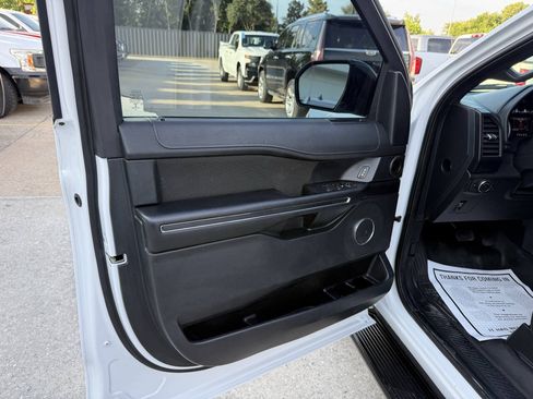 Used 2020 Ford Expedition XL AWD/4WD image 8
