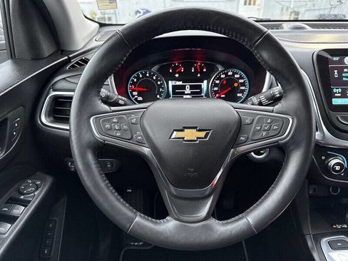 Used 2018 Chevrolet Equinox Premier image 22