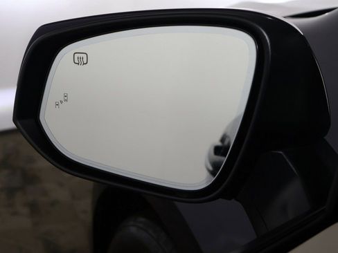 Used 2022 Toyota Sienna Limited image 37