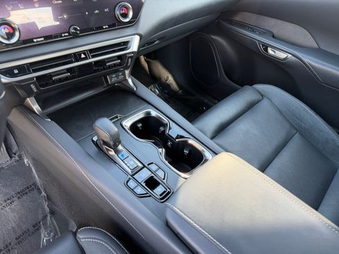Used 2024 Lexus RX 450h AWD w/ Convenience Package image 15