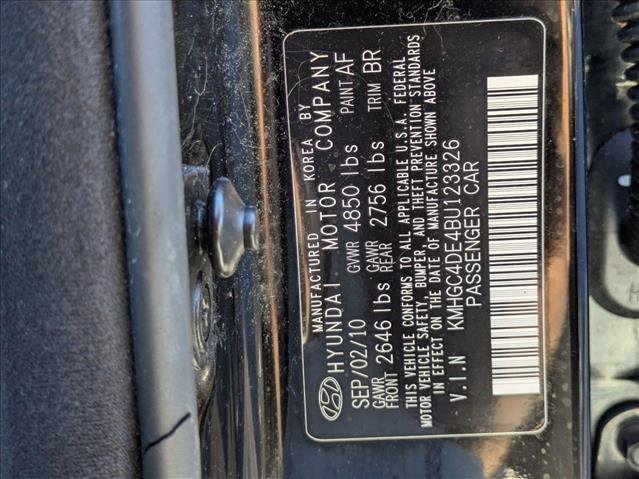 Used 2011 Hyundai Genesis 3.8 RWD image 15