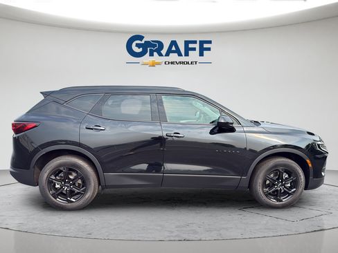 Used 2024 Chevrolet Blazer LT w/ Convenience Package AWD/4WD image 9