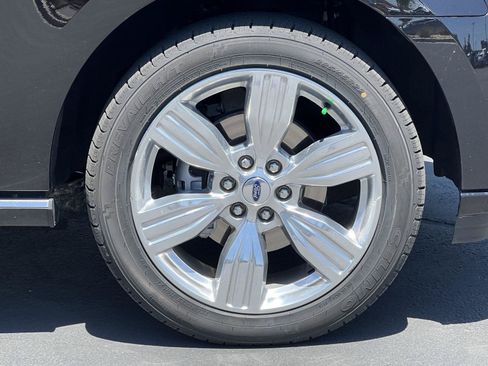 Used 2023 Ford Expedition Max Platinum AWD/4WD image 16
