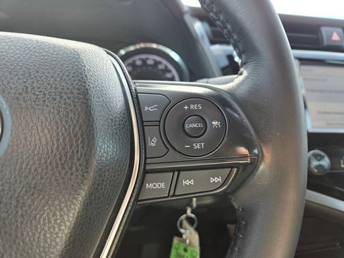 Used 2020 Toyota Camry SE FWD image 20