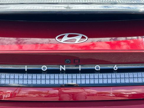 Used 2024 Hyundai Ioniq 6 SE RWD image 15