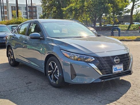 New 2025 Nissan Sentra SV image 3