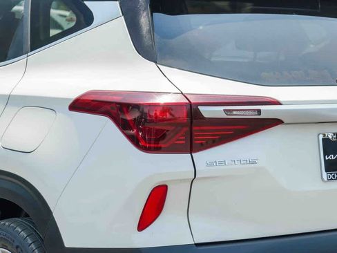 Certified 2021 Kia Seltos S FWD image 7
