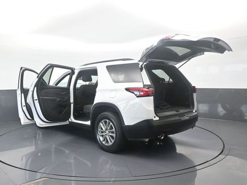 Used 2023 Chevrolet Traverse LT image 79