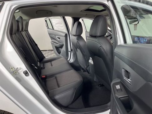 New 2026 Nissan Sentra SR w/ SR Premium Package image 45