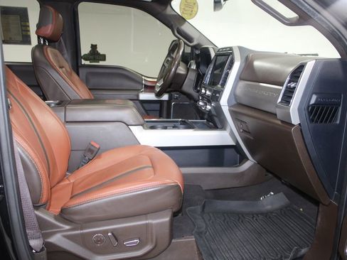 Used 2022 Ford F250 King Ranch w/ King Ranch Ultimate Package image 31