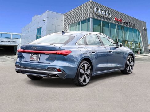 Used 2025 Audi A5 2.0T Premium Plus w/ Premium Plus AWD/4WD image 4